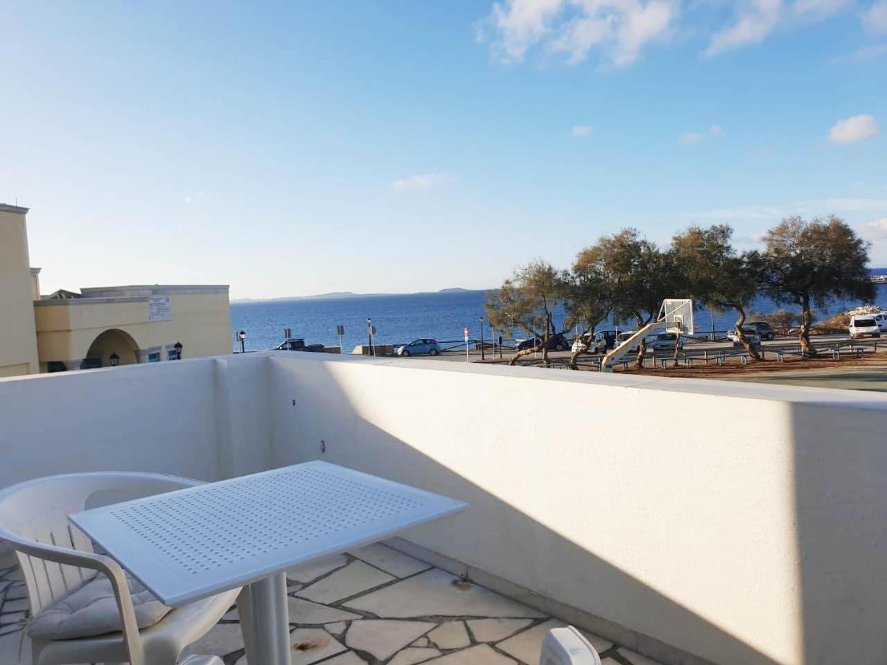 شقة Anemos Town Naxos City المظهر الخارجي الصورة